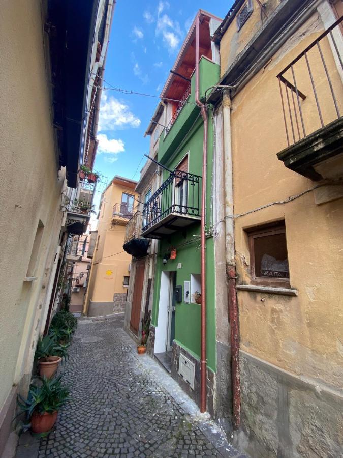 B&B Casetta Verde Felice 希拉 外观 照片